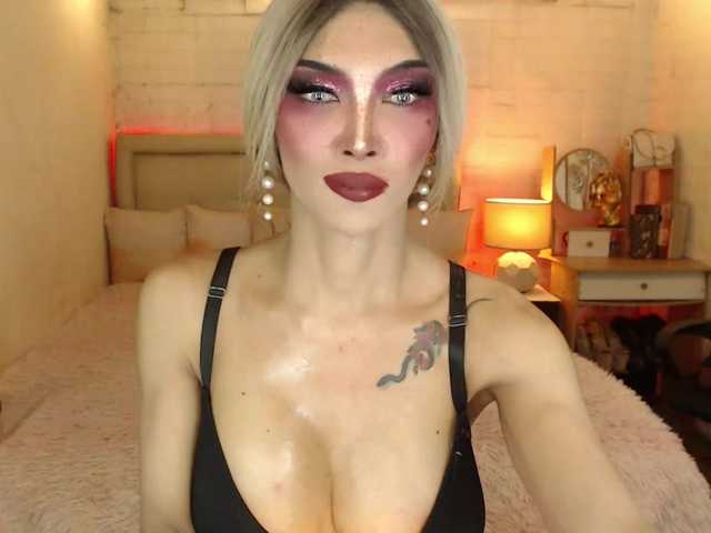 FreakyMaria live webcam show