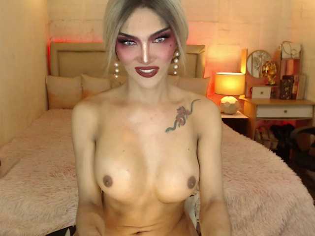 FreakyMaria live webcam show