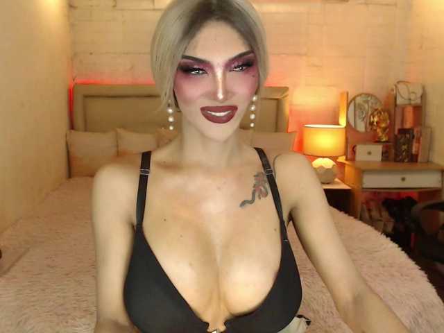 FreakyMaria live webcam show