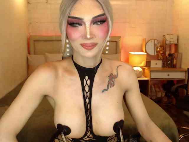 BunnyNikkii Sex Cam Show