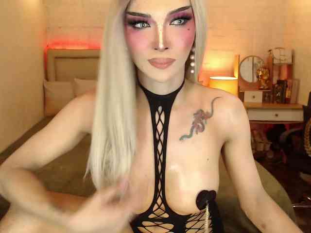 BunnyNikkii Sex Cam Show
