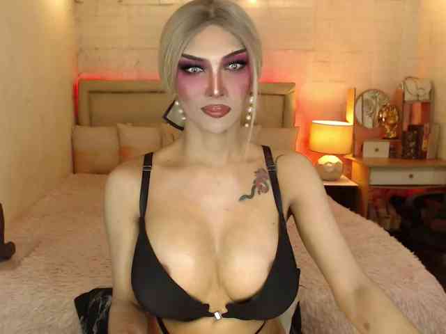BunnyNikkii Live Webcam on BongaCams