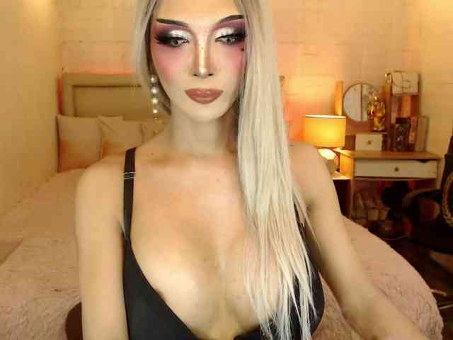 BunnyNikkii Sex Cam Show