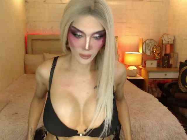 BunnyNikkii Live Webcam on BongaCams