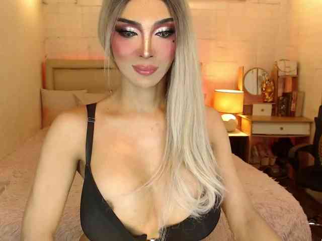 BunnyNikkii Sex Cam Show