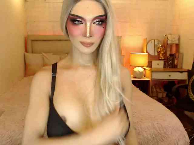 BunnyNikkii Sex Cam Show