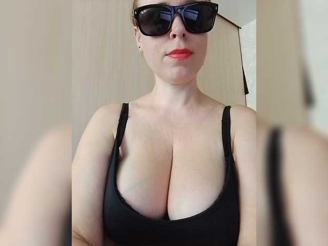 DashaKisa951 live cam on BongaCams