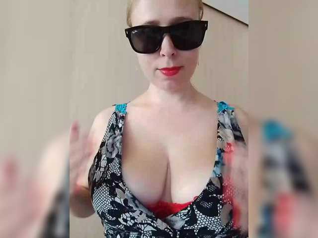 DashaKisa951 live cam on BongaCams