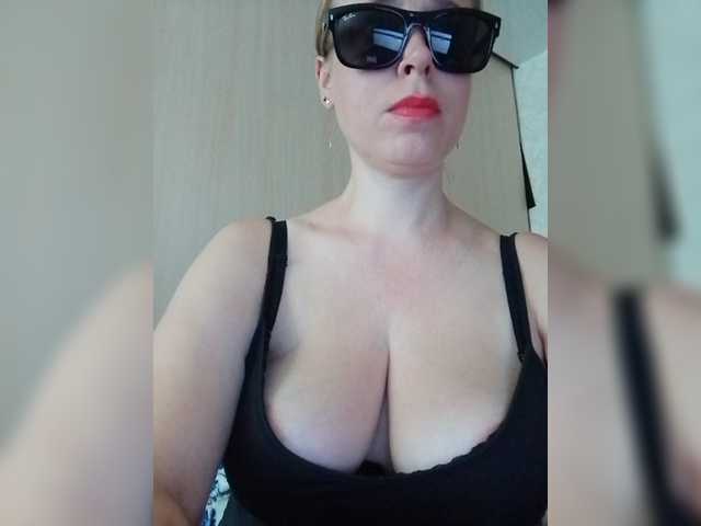 DashaKisa951 live cam on BongaCams