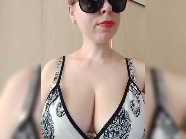 DashaKisa951, en vivo ahora en BongaCams