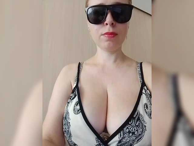 DashaKisa951 live cam on BongaCams