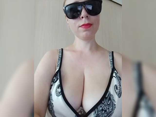 DashaKisa951 live cam on BongaCams