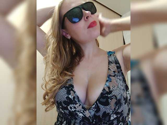 Dashulya666 live cam preview