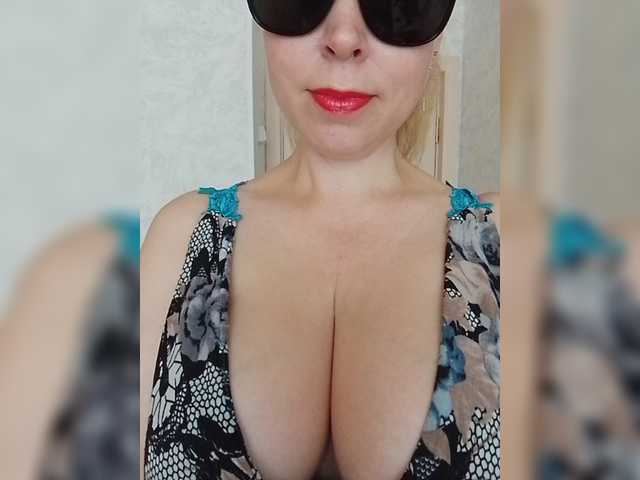 Dashulya666 live cam preview