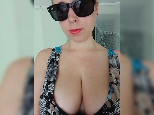 DashaKisa951 live cam on BongaCams