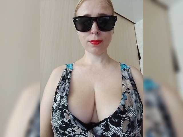 DashaKisa951 live cam on BongaCams
