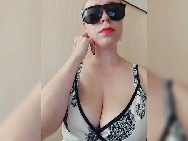 DashaKisa951 live cam on BongaCams