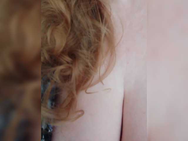 DashaKisa951 live cam on BongaCams
