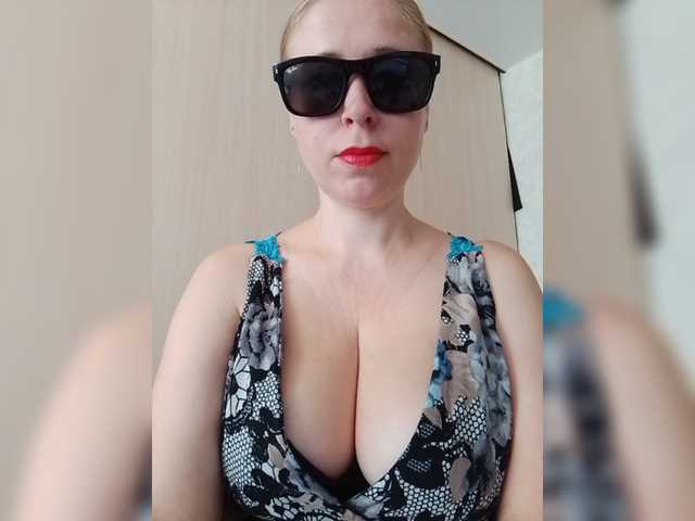 DashaKisa951 live cam on BongaCams