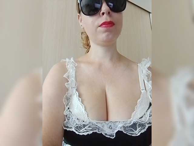 DashaKisa951 live cam on BongaCams