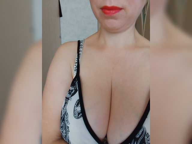 DashaKisa951 live cam on BongaCams