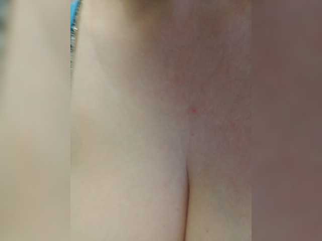 Dashulya666 live cam on BongaCams