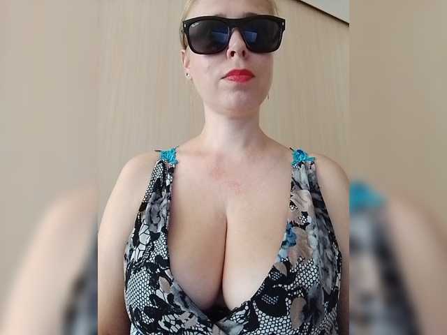 DashaKisa951 live cam on BongaCams