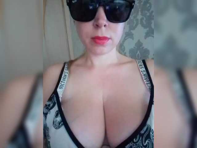 DashaKisa951 live cam on BongaCams