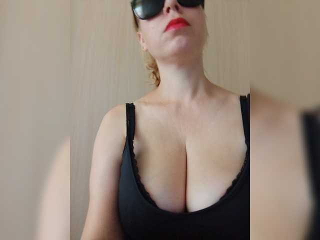 DashaKisa951 live cam on BongaCams