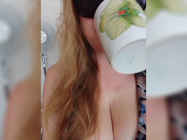 DashaKisa951 live cam on BongaCams