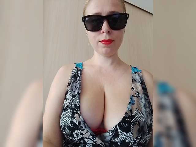 DashaKisa951 live cam on BongaCams