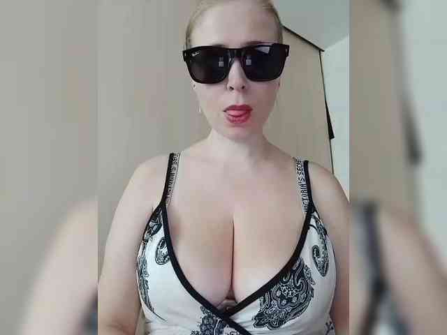 Dashulya666 webcam