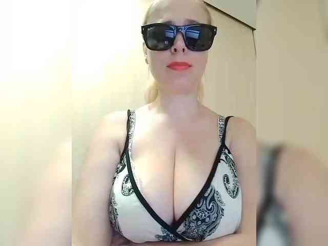Dashulya666 webcam