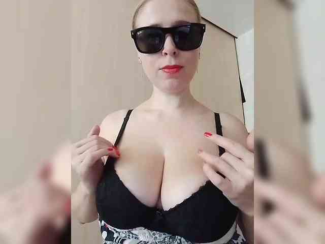 Dashulya666 webcam