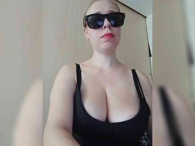 Dashulya666 webcam