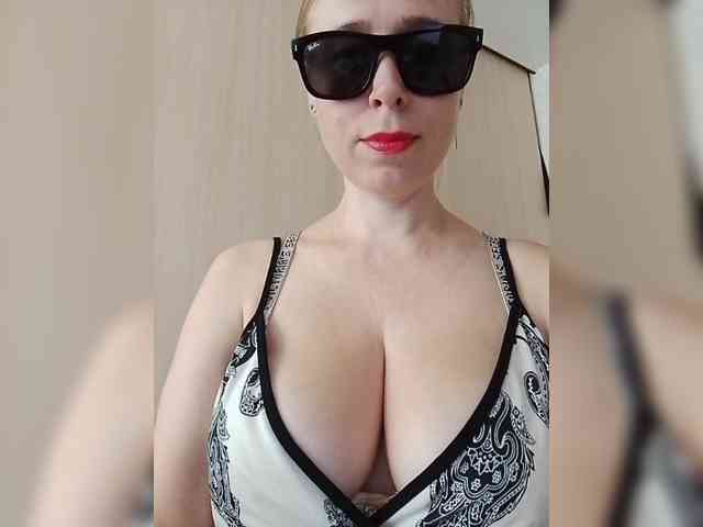Dashulya666 webcam