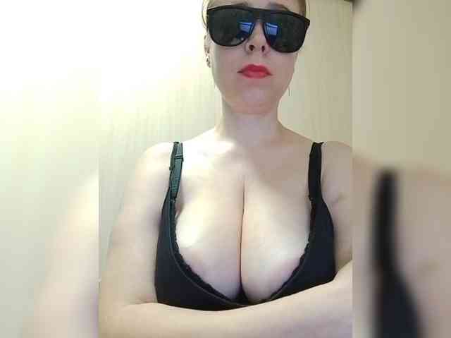 Dashulya666 webcam