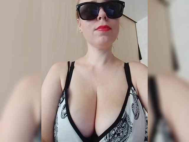 Dashulya666 webcam