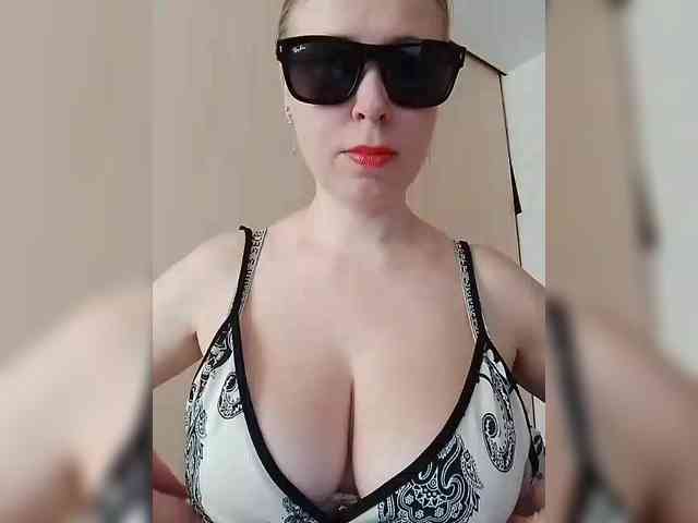 Dashulya666 webcam