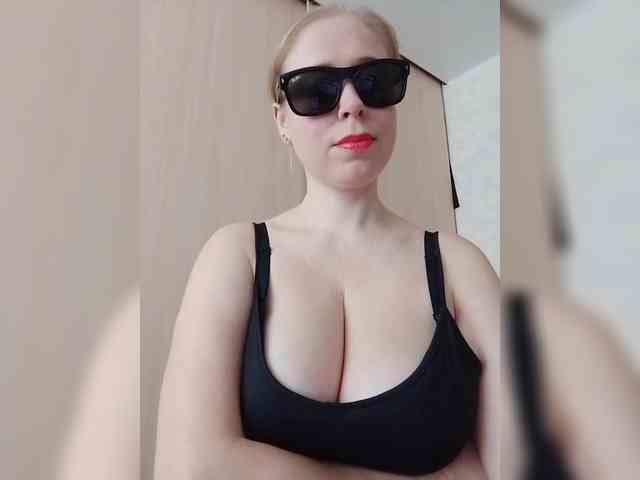 Dashulya666 webcam
