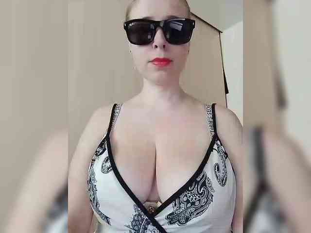 Dashulya666 webcam