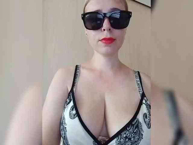 Dashulya666 webcam
