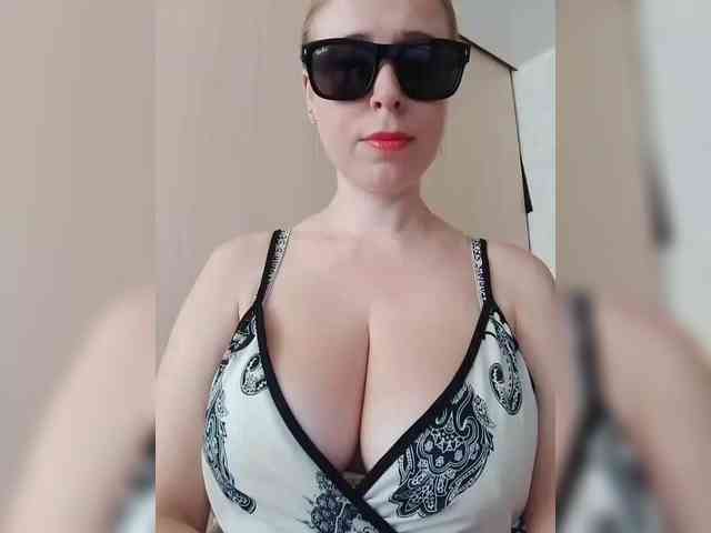 Dashulya666 webcam