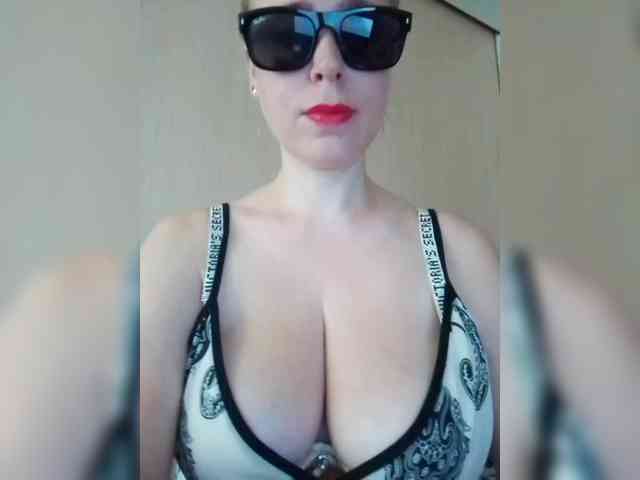 Dashulya666 webcam