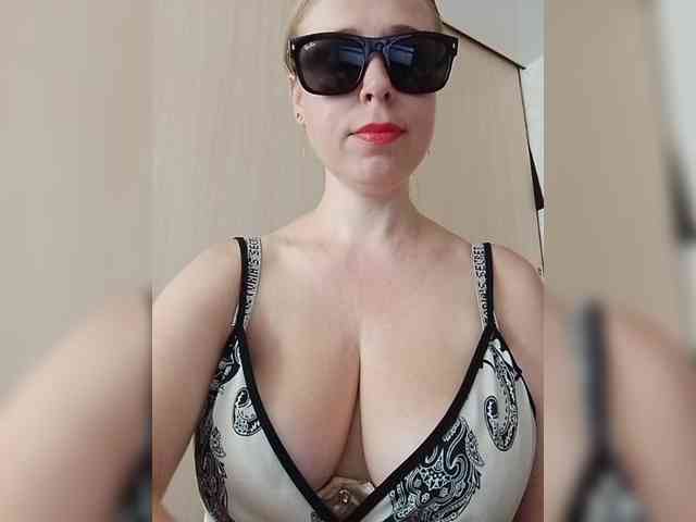Dashulya666 webcam
