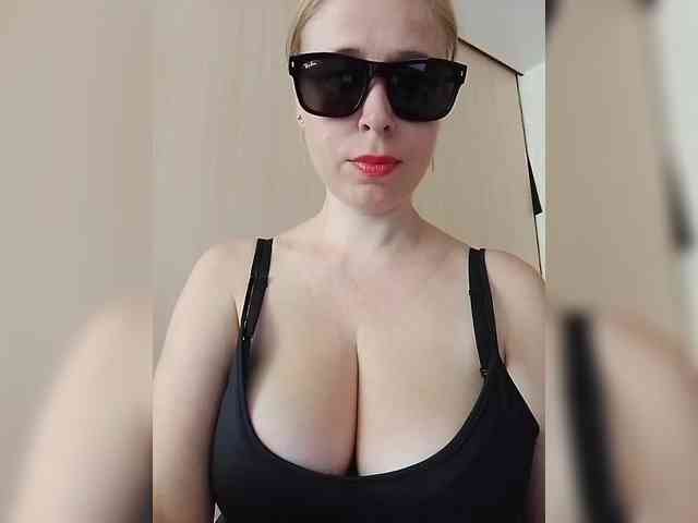 Dashulya666 webcam