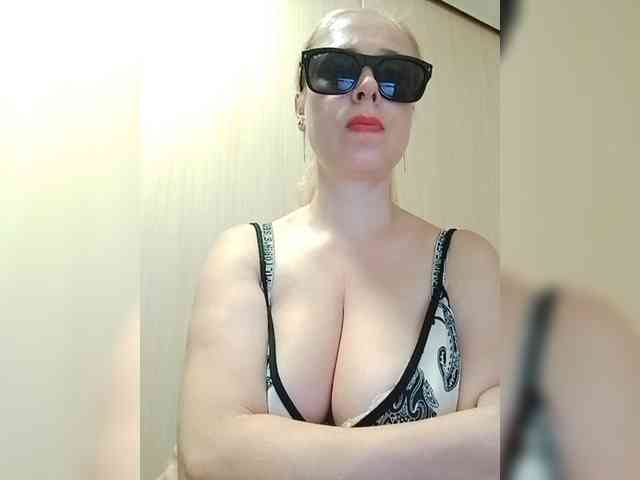 Dashulya666 webcam