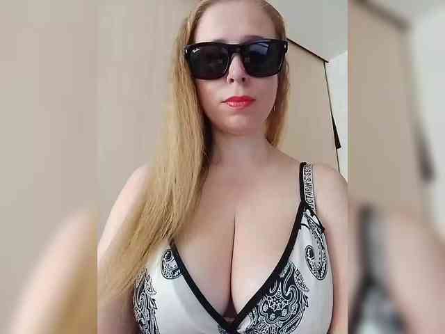 Dashulya666 webcam
