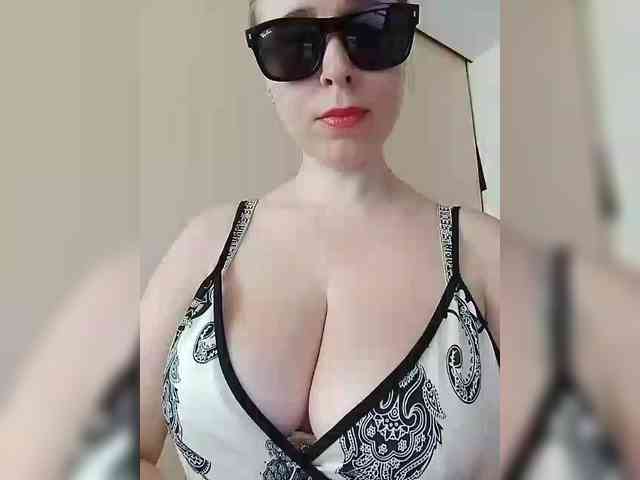 Dashulya666 webcam