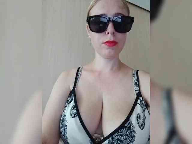 Dashulya666 webcam